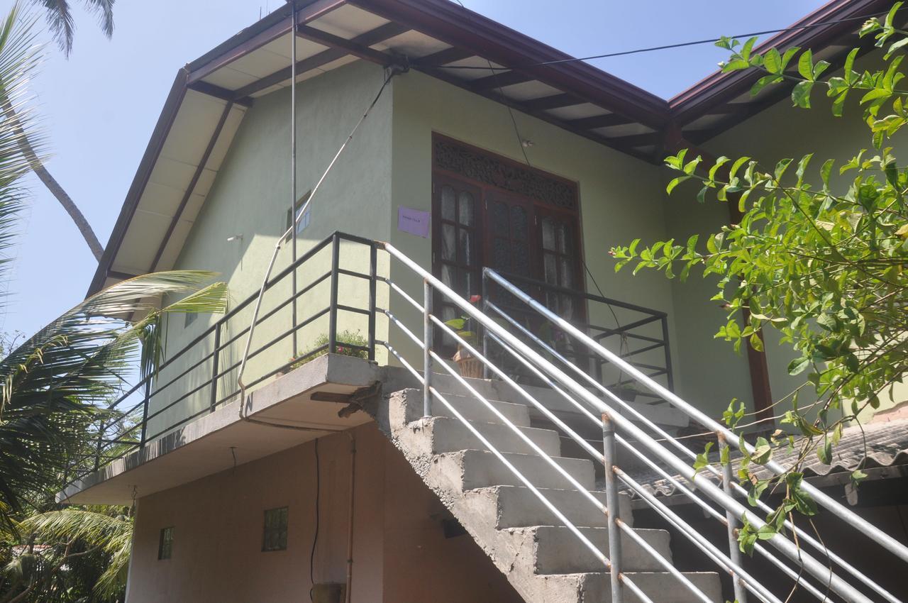 Nisadi Villa Bentota Exteriör bild
