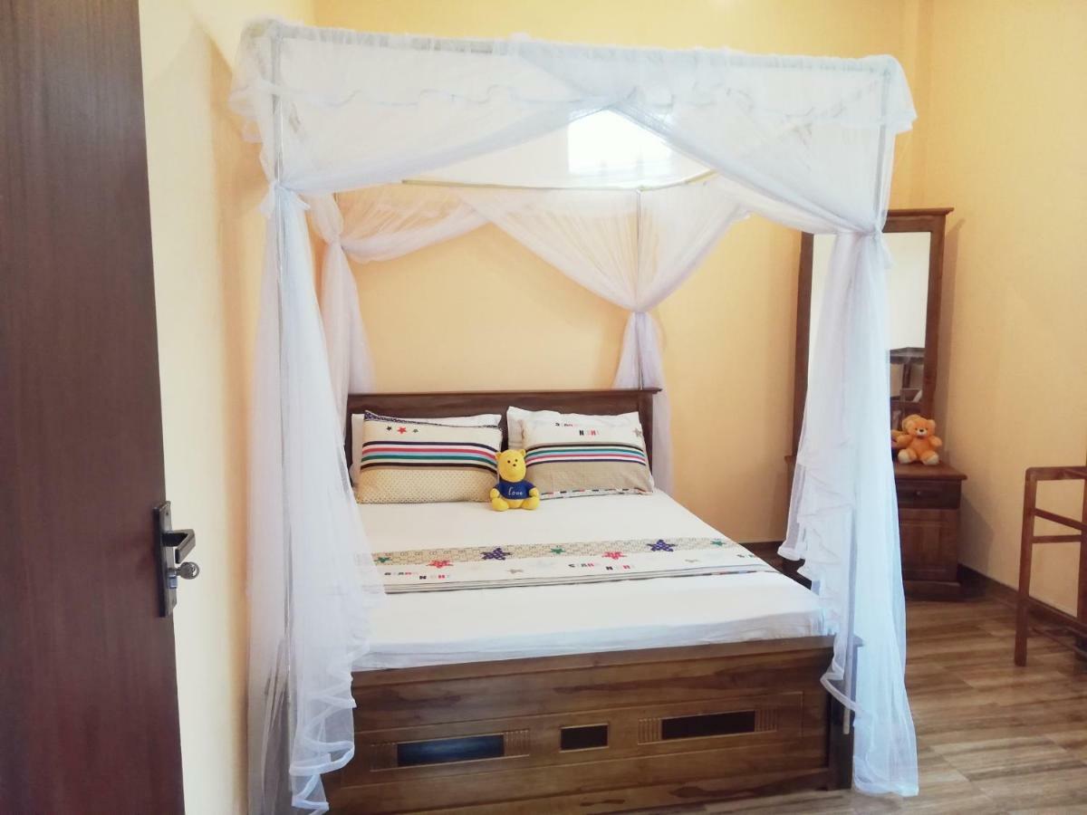 Nisadi Villa Bentota Exteriör bild